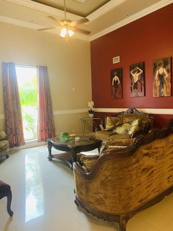 Brownsville Comfort 2 Bedroom 1 Bath , Spacious Kitchen And Outdoor Home Kültér fotó