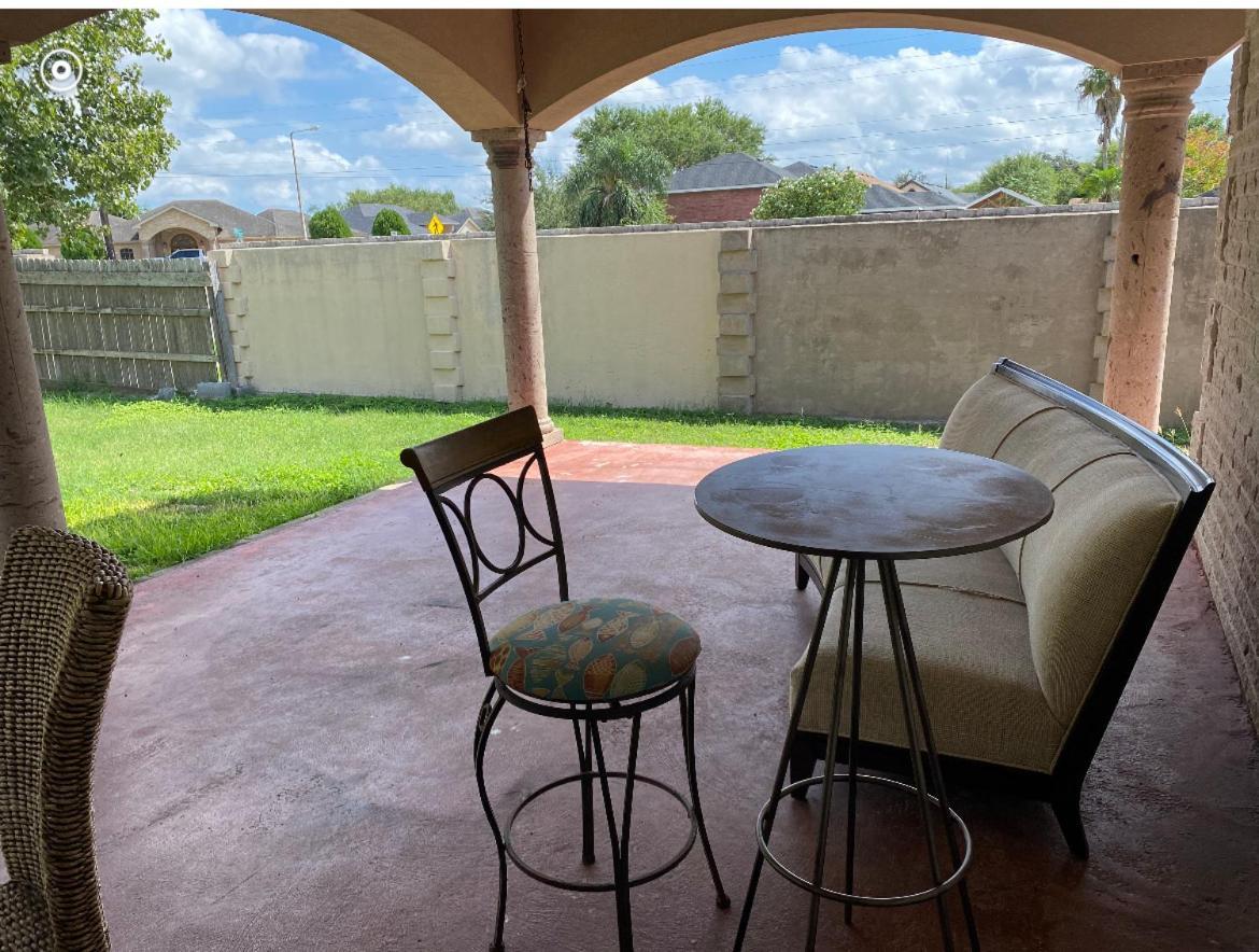 Brownsville Comfort 2 Bedroom 1 Bath , Spacious Kitchen And Outdoor Home Kültér fotó