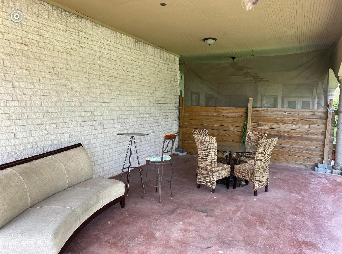 Brownsville Comfort 2 Bedroom 1 Bath , Spacious Kitchen And Outdoor Home Kültér fotó