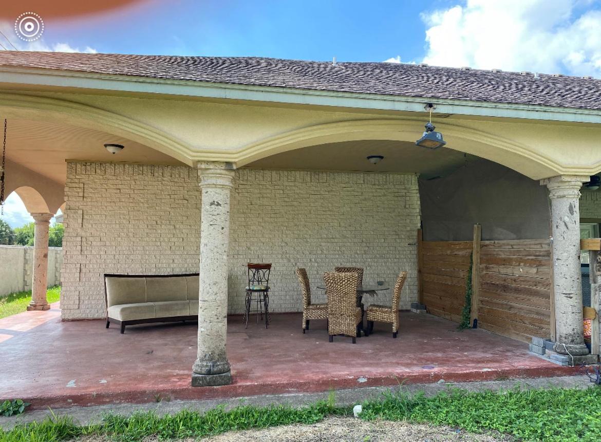 Brownsville Comfort 2 Bedroom 1 Bath , Spacious Kitchen And Outdoor Home Kültér fotó