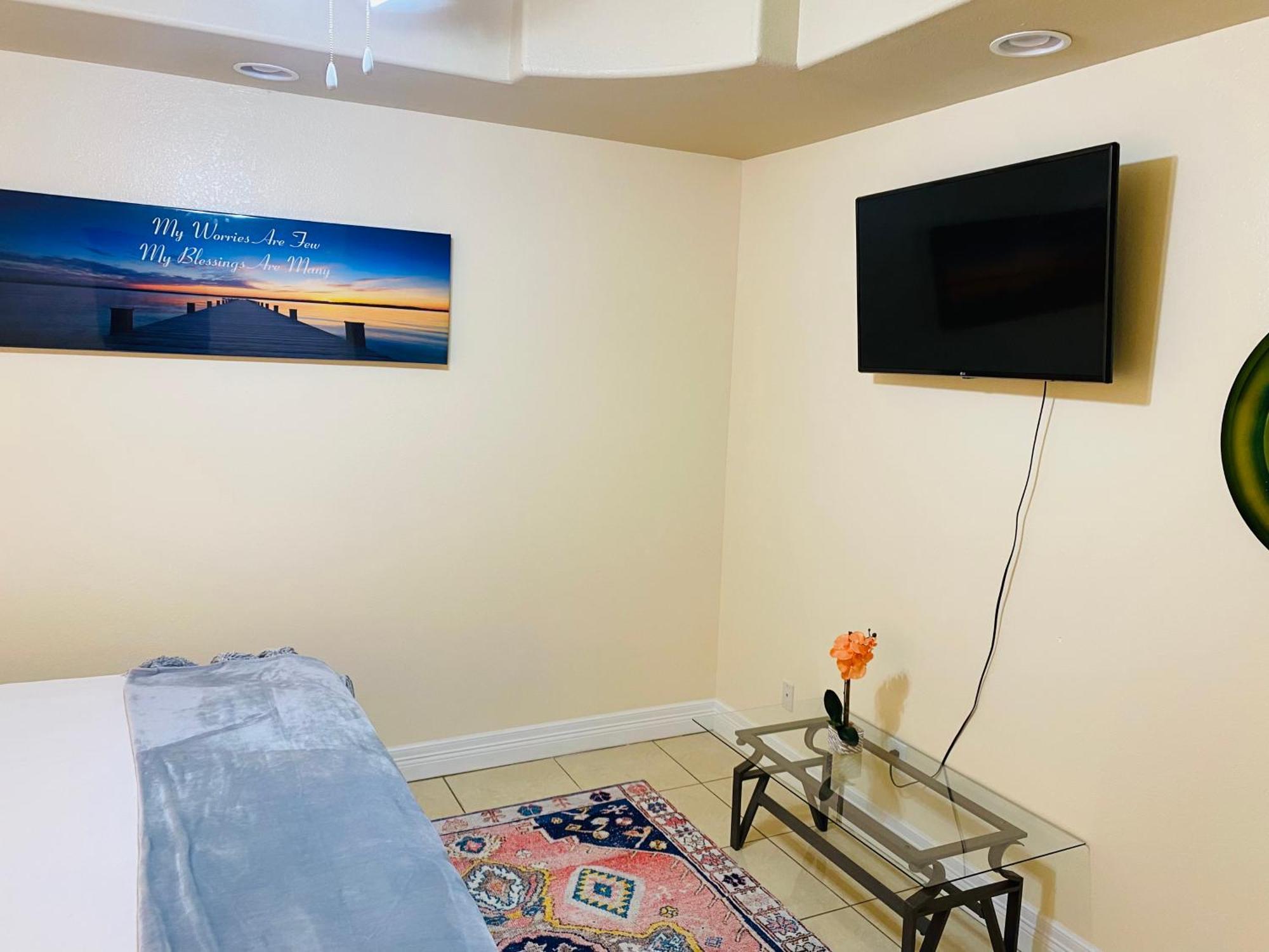 Brownsville Comfort 2 Bedroom 1 Bath , Spacious Kitchen And Outdoor Home Kültér fotó
