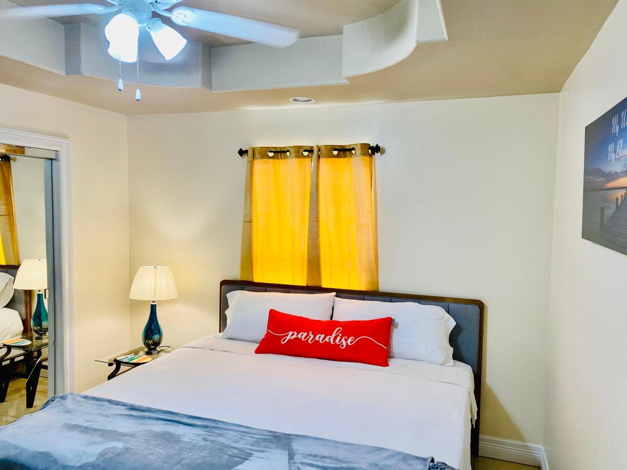 Brownsville Comfort 2 Bedroom 1 Bath , Spacious Kitchen And Outdoor Home Kültér fotó