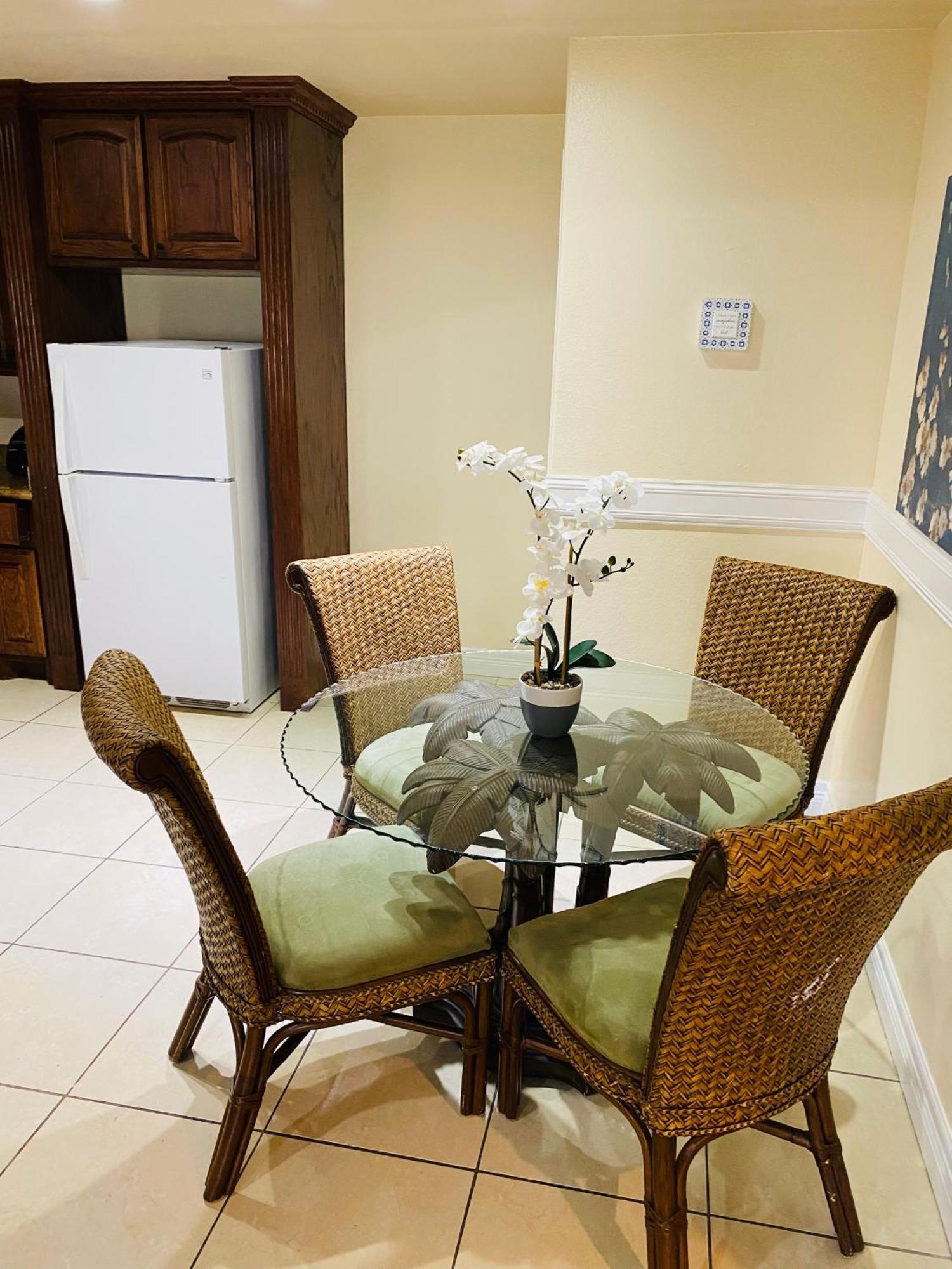 Brownsville Comfort 2 Bedroom 1 Bath , Spacious Kitchen And Outdoor Home Kültér fotó
